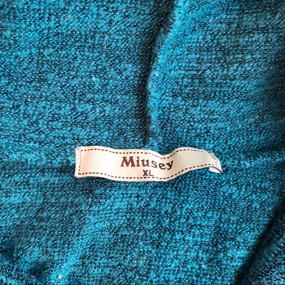 Emerald green pullover hoodie - Picture 4 of 4